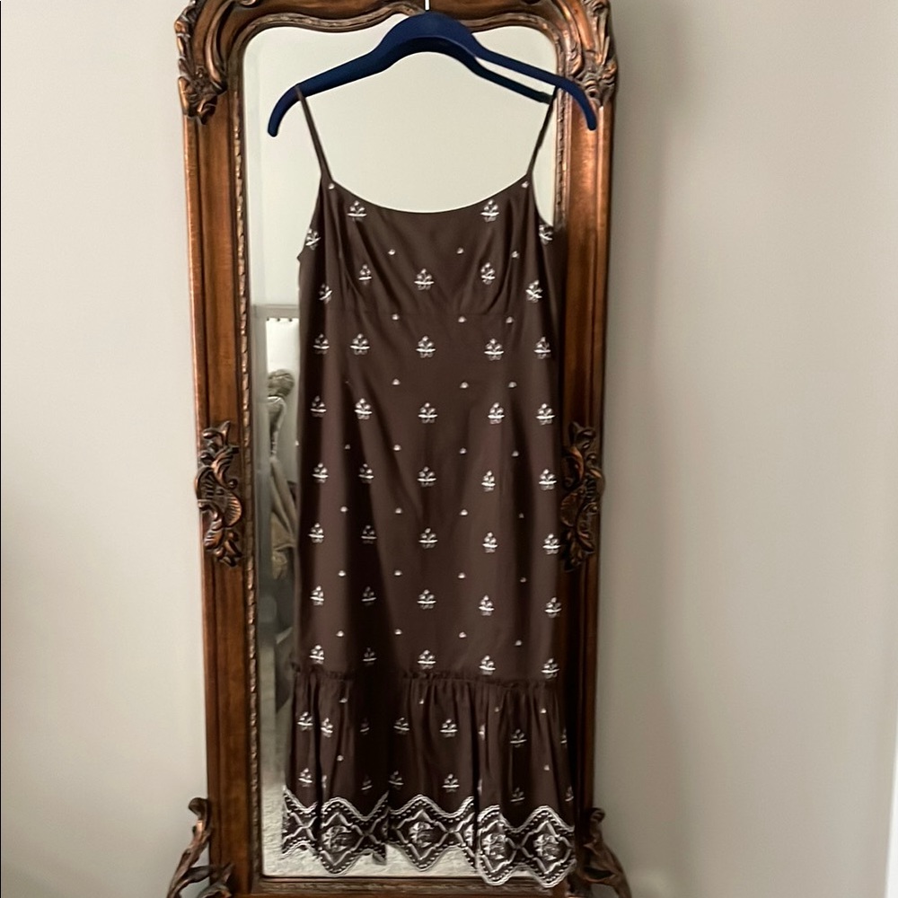 🌷5/$40 Ann Taylor Brown Embroidered Floral Dress